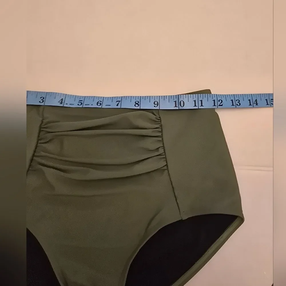 Lilly & Lime Olive High Waisted Bottom Size 6